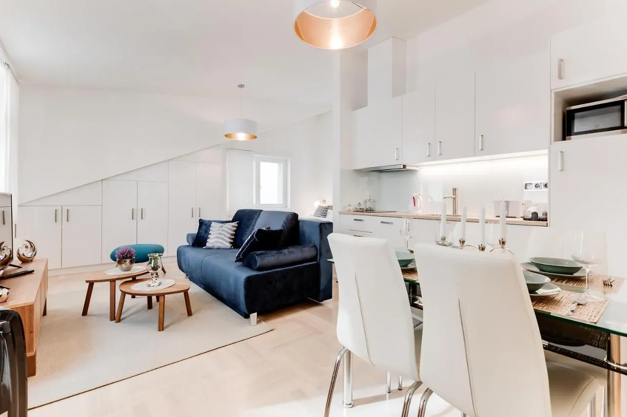 Royal Residence Apartments In The Heart Of Prága 0*,
